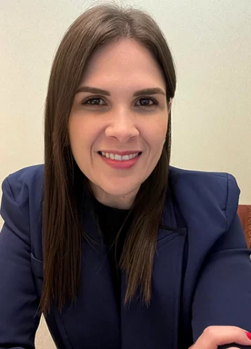 Dra. Aline Teixeira Leal - Médica Ginecologista